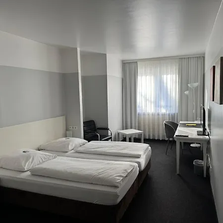 U Muelheim Free Parking Highspeed Wifi מולהיים אן דר רור