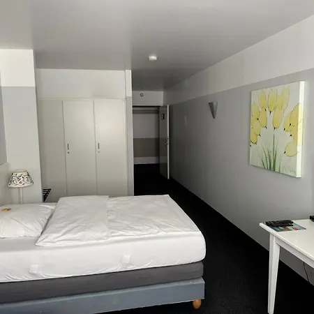 מלון דירות U Muelheim Free Parking Highspeed Wifi *