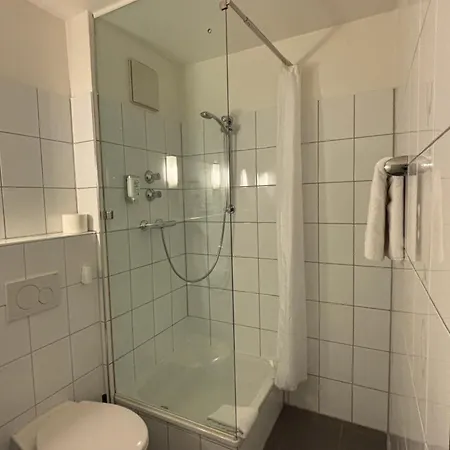 U Muelheim Free Parking Highspeed Wifi *