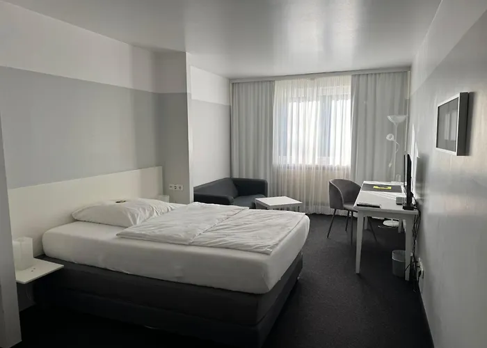 Aparthotel U Muelheim Free Parking Highspeed Wifi