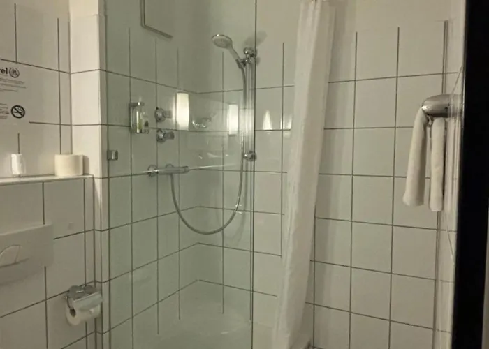 Aparthotel U Muelheim Free Parking Highspeed Wifi *